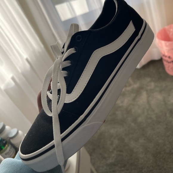 Old School Vans , in size 8.5 Ws - Picture 3 of 6